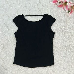 Garage - Black Open-Back Short-Sleeved Top - M